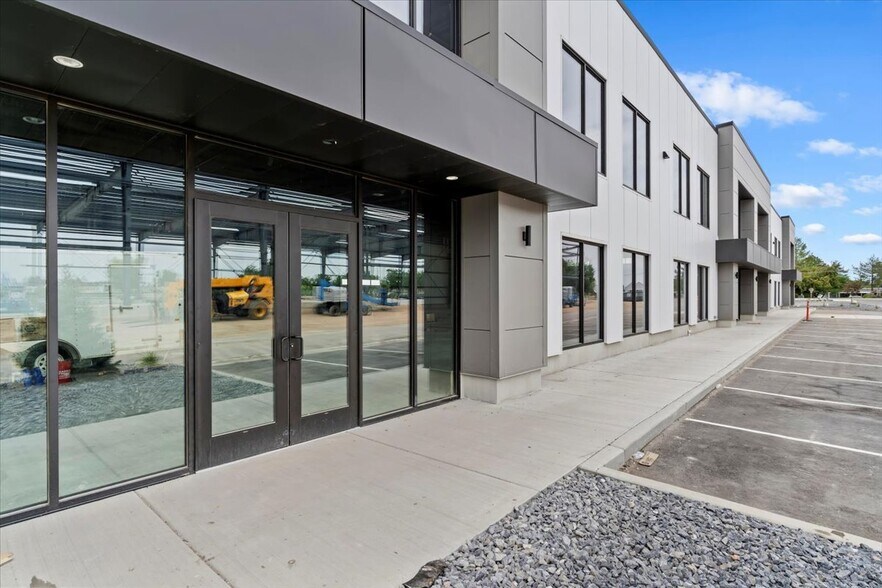 More Photos Of 1166 N 2000 W, Farr West Light Distribution For Lease