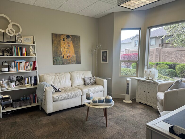 More Photos Of 197 N 290 W, Lindon Office Residential For Lease