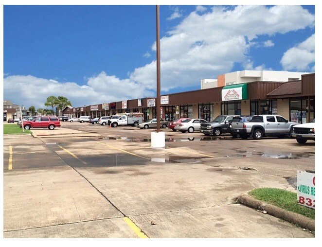 More Photos Of 6221 Highway 6 S, Houston Unknown For Lease