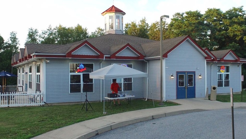 Primary Photo Of 2031 Route 130 N, Burlington Township Restaurant For Sale
