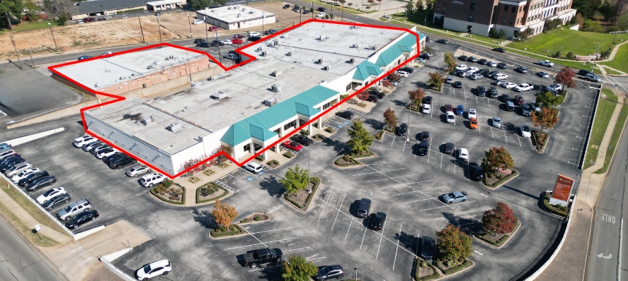 More Photos Of 1000 E 5th St, Tyler Healthcare For Sale