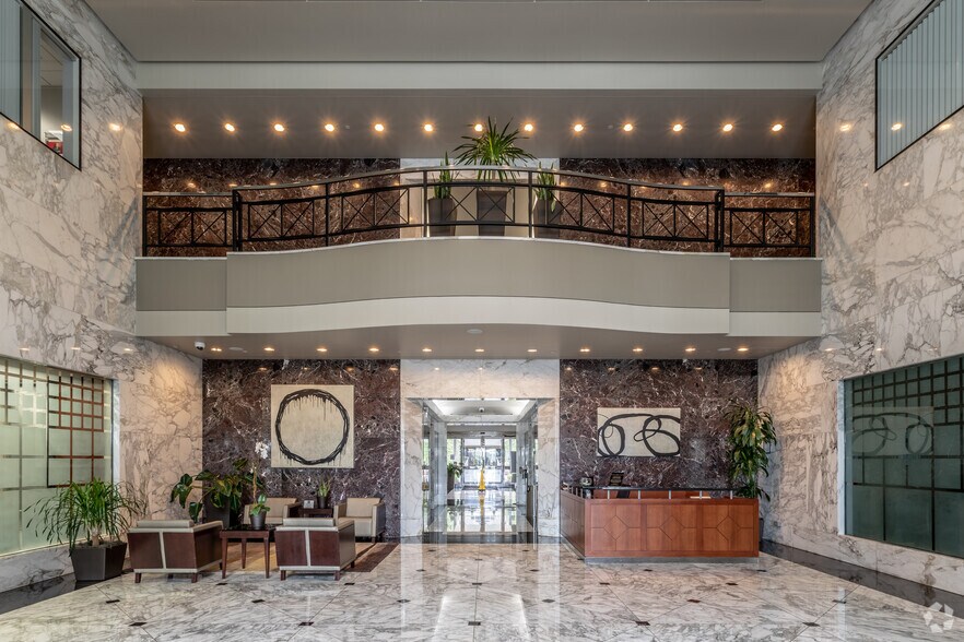 More Photos Of 10101 Reunion Pl, San Antonio Unknown For Lease