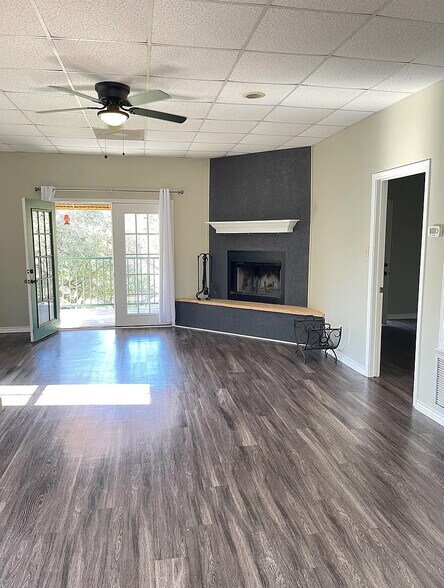 More Photos Of , Wimberley General Retail For Sale