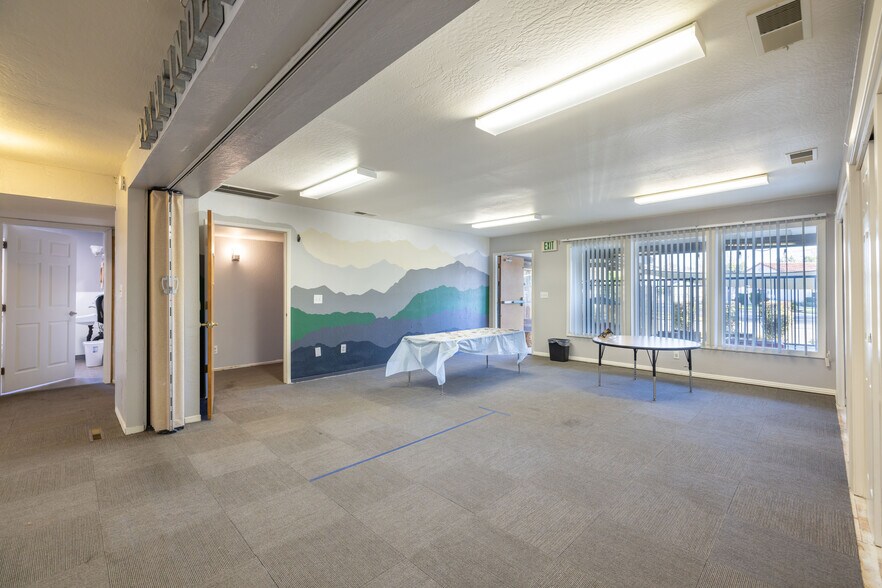 More Photos Of 628 Royer St, Roseville Schools For Lease