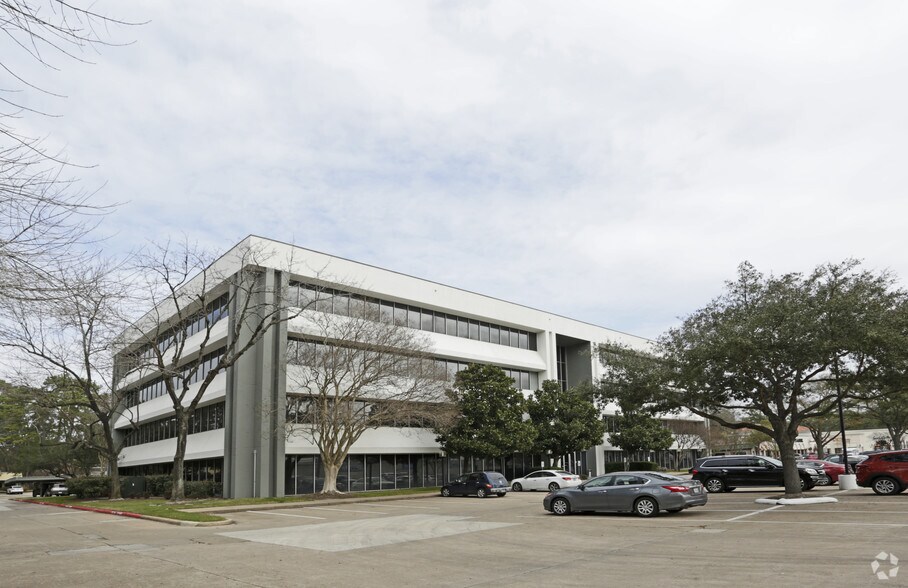 More Photos Of 13231 Champion Forest Dr, Houston Office For Lease