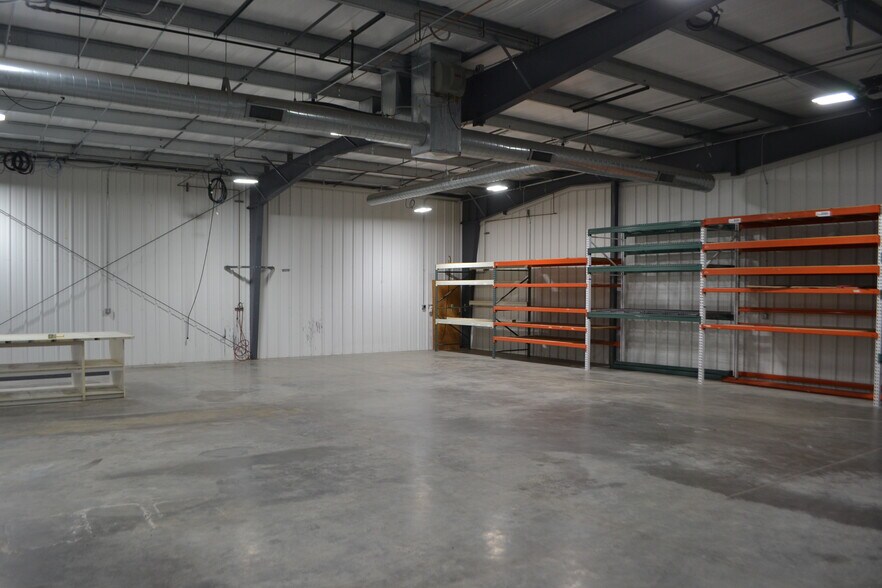 More Photos Of 1730 WI-153, Mosinee Warehouse For Lease
