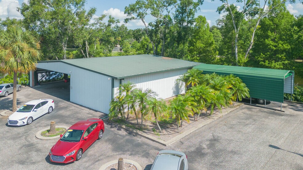 More Photos Of 13815 21st St, Dade City Auto Dealership For Sale