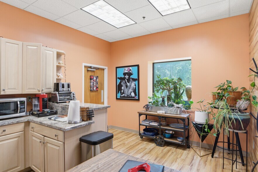 More Photos Of 255 Great Valley Pky, Malvern Office For Lease