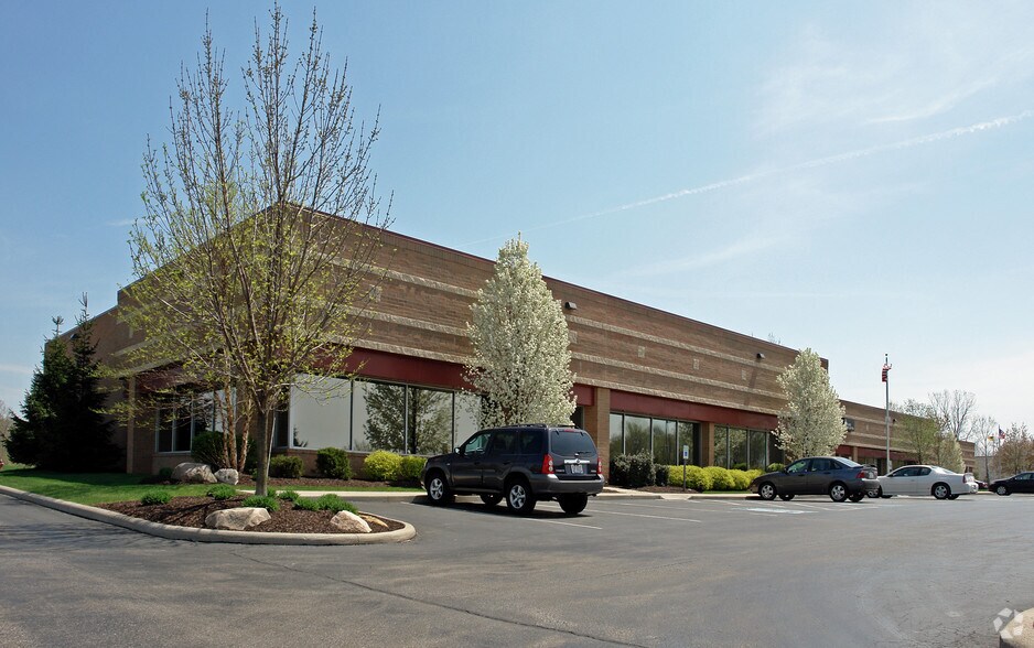 Primary Photo Of 17295 Foltz Industrial Pky, Strongsville Light Manufacturing For Lease