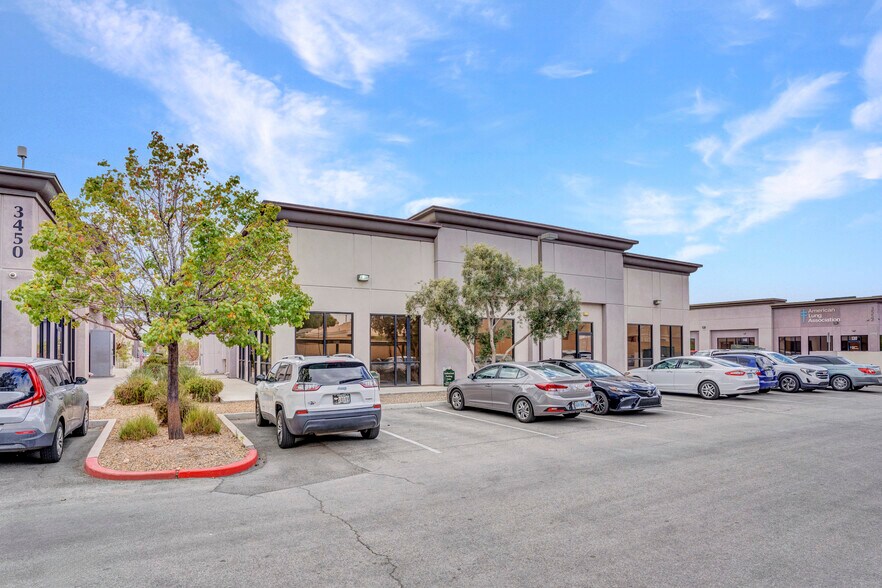 More Photos Of 3460 W Cheyenne Ave, North Las Vegas Office Residential For Sale