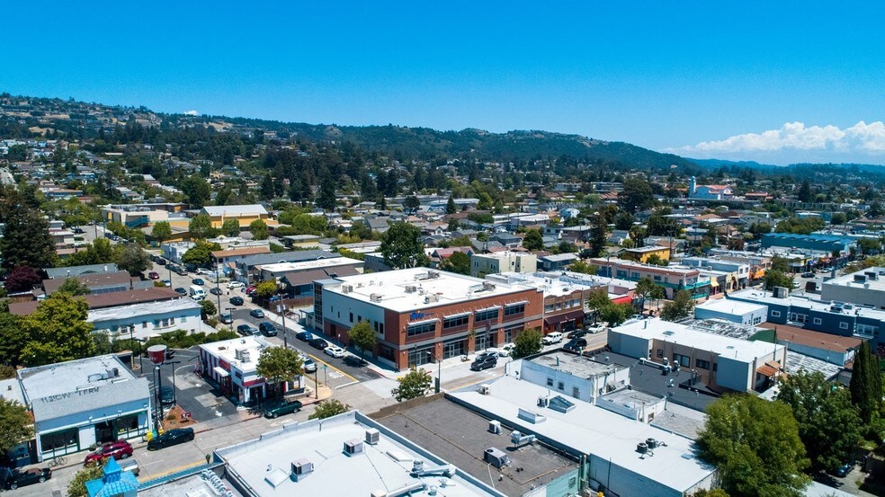 More Photos Of 3810-3814 MacArthur Blvd, Oakland Medical For Lease