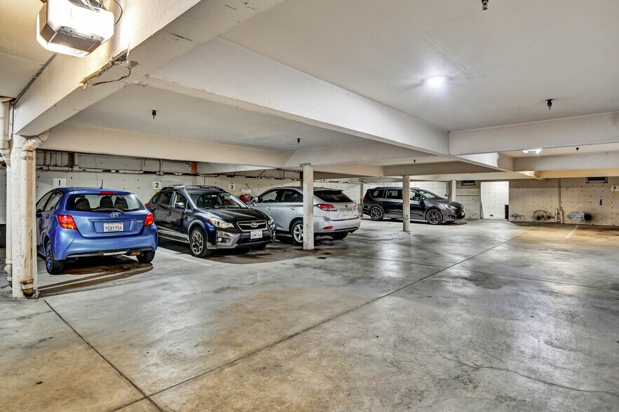 More Photos Of 2929 Geary Blvd, San Francisco Apartments For Sale