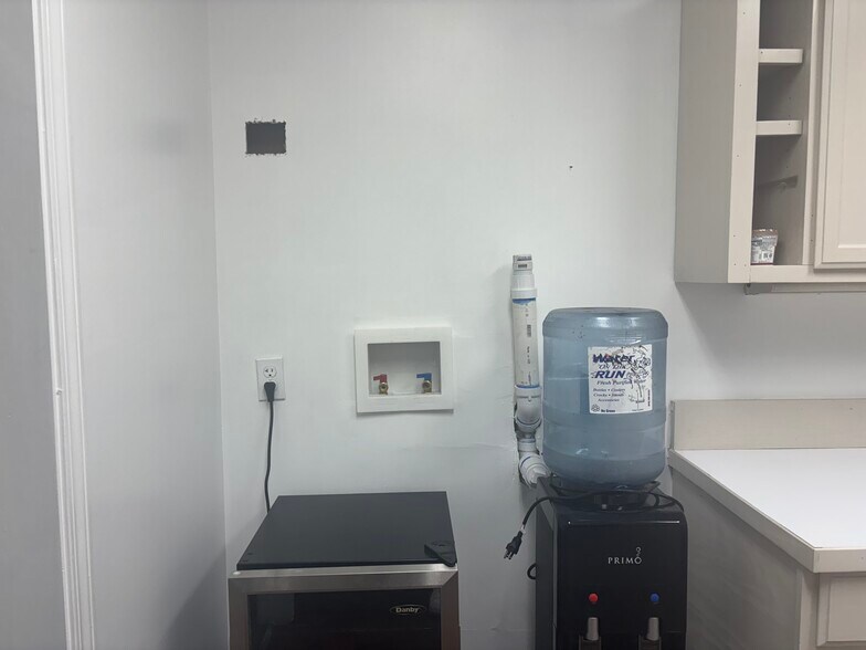 More Photos Of 4835 S Fulton Ave, Tulsa Medical For Lease