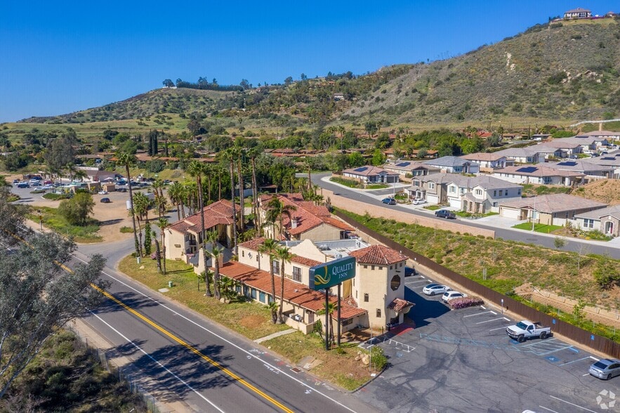 Primary Photo Of 3135 Old Hwy 395, Fallbrook Hotel For Sale