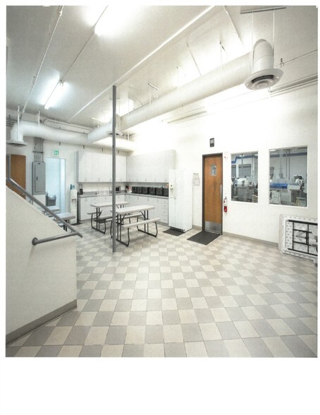 More Photos Of 17260 Newhope St, Fountain Valley Warehouse For Sale