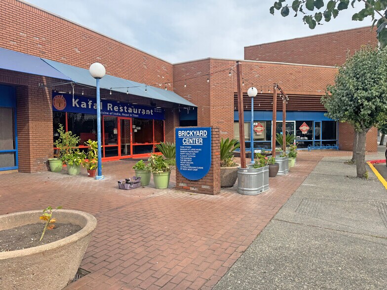 More Photos Of 446 B St, Santa Rosa Unknown For Lease