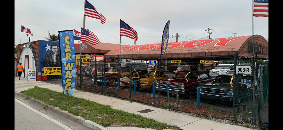 Primary Photo Of 924 NE 4th Ave, Fort Lauderdale Auto Dealership For Sale