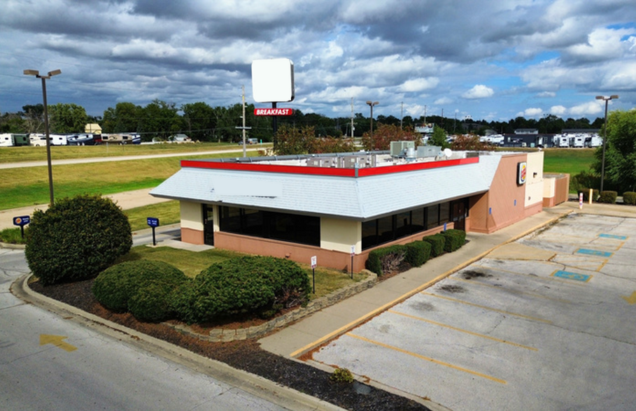 More Photos Of 1319 141st St, Perry Fast Food For Sale