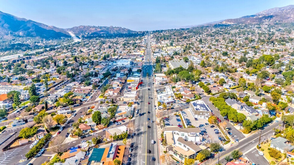 More Photos Of 2870 Foothill Blvd, La Crescenta Office For Sale