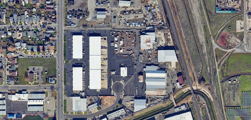 More Photos Of 8180 Industrial Pky, Sacramento Industrial For Lease