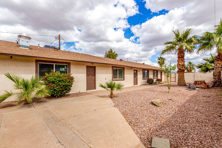 More Photos Of 6632 S 22nd St, Phoenix Assisted Living For Sale