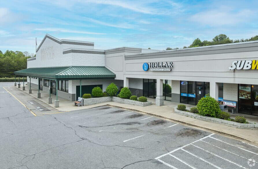 More Photos Of 3027-3035 Centennial Blvd, Claremont Storefront For Lease