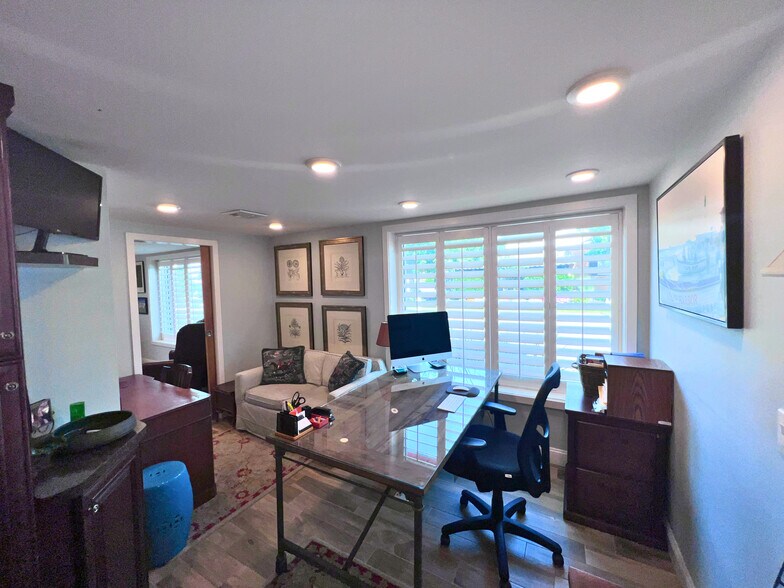 More Photos Of 9200 Ventnor Ave, Margate City Office Residential For Sale