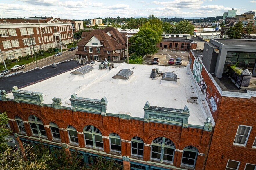 More Photos Of 8-12 Emory, Knoxville Office For Sale