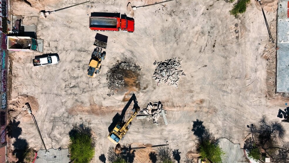 Primary Photo Of 2131 Rock Springs Dr, Las Vegas Carwash For Sale