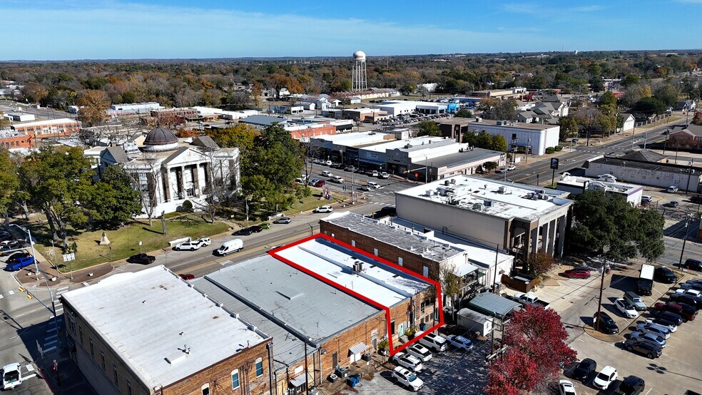 More Photos Of 110 E Corsicana St, Athens Office For Sale