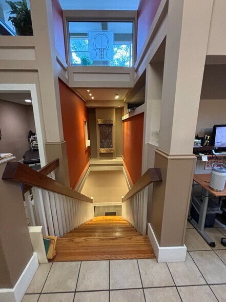 More Photos Of 147 Chenoweth Ln, Louisville Medical For Lease