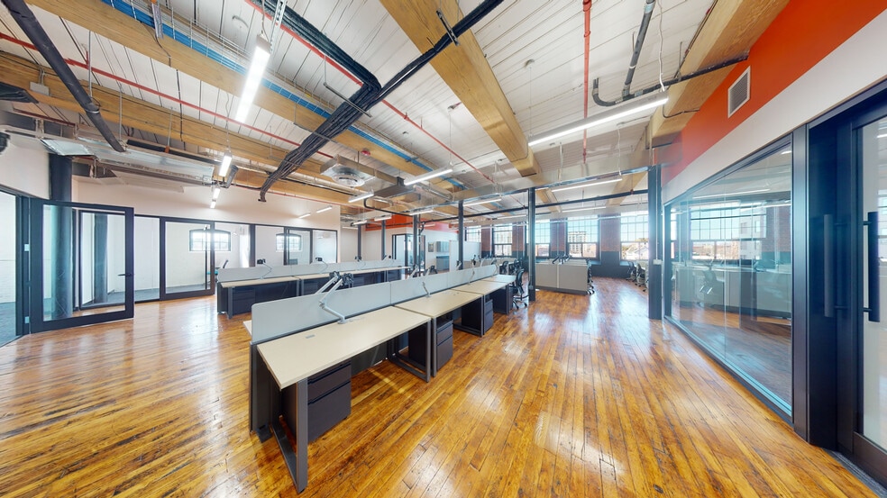 More Photos Of 15 Union St, Lawrence Light Manufacturing For Lease