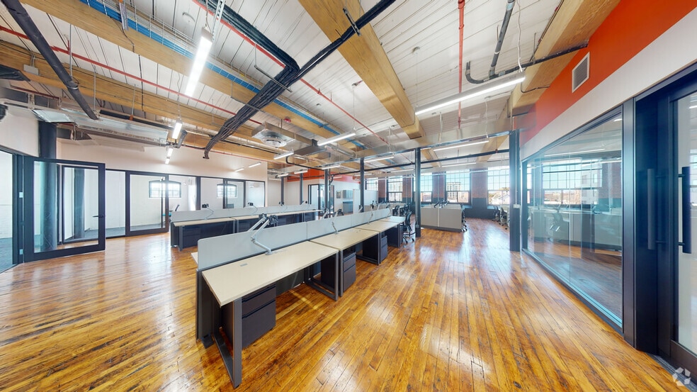 More Photos Of 15 Union St, Lawrence Light Manufacturing For Lease