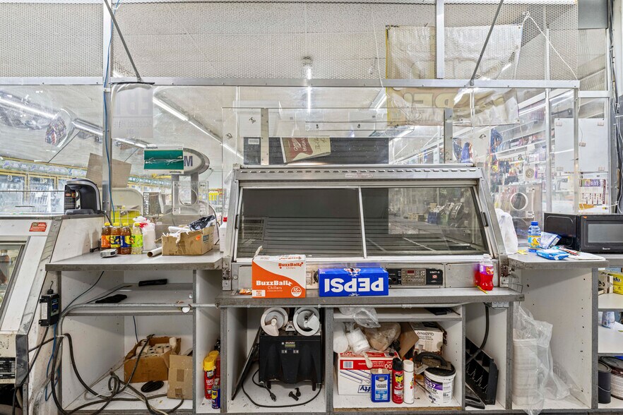 More Photos Of 10644 Morang Dr, Detroit Storefront For Sale