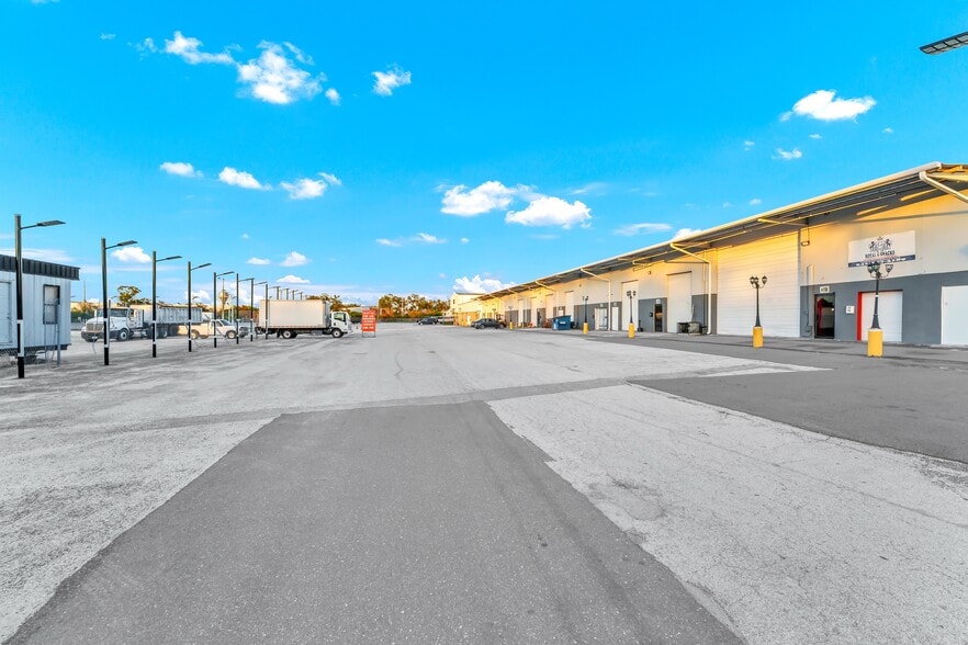 More Photos Of 8504 E Adamo Dr, Tampa Industrial For Lease