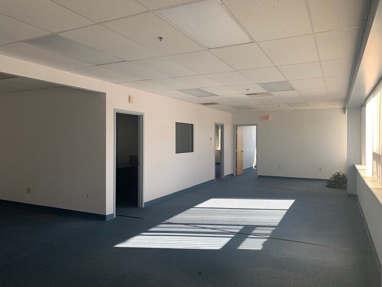 More Photos Of 630 Boston Rd, Billerica Office For Sale