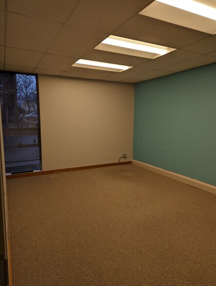 More Photos Of 133 S Butler St, Madison Office For Lease