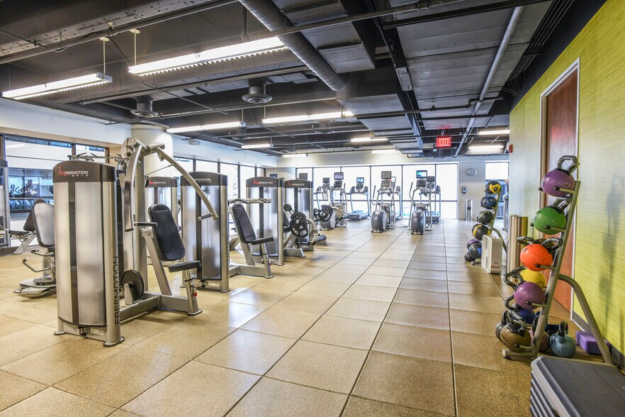 More Photos Of 201 E 4th St, Cincinnati Unknown For Lease