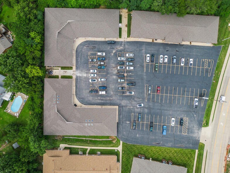 More Photos Of 3910 S Old Highway 94, Saint Charles Unknown For Lease