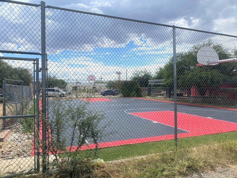 More Photos Of 1037 E 34th St, Tucson Loft Creative Space For Sale