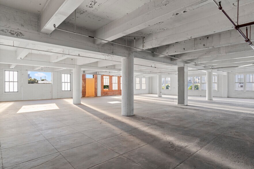 More Photos Of 800-810 Traction Ave, Los Angeles Office For Sale