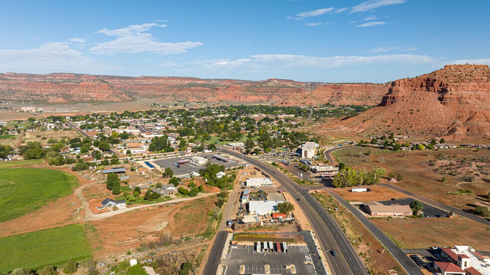 More Photos Of 723 E Highway 89, Kanab Storefront Retail Office For Sale