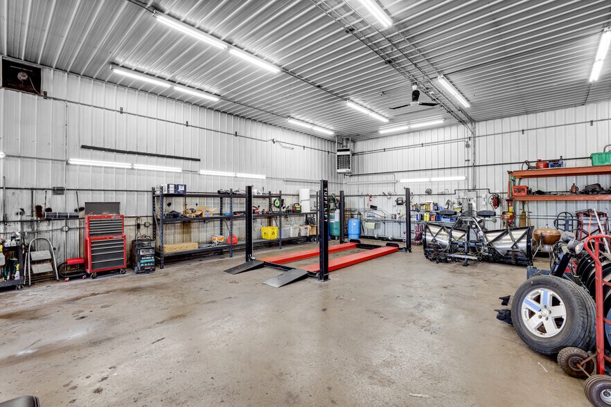 More Photos Of 19915 S La Grange Rd, Frankfort Auto Dealership For Lease