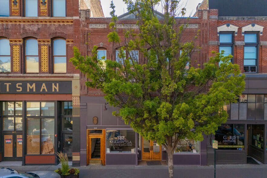 More Photos Of 309 N Pearl St, Ellensburg Storefront Retail Residential For Sale