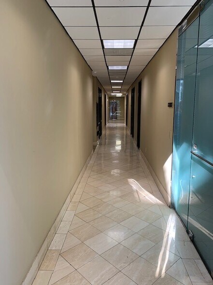 More Photos Of 16135 Preston Rd, Dallas Office For Lease