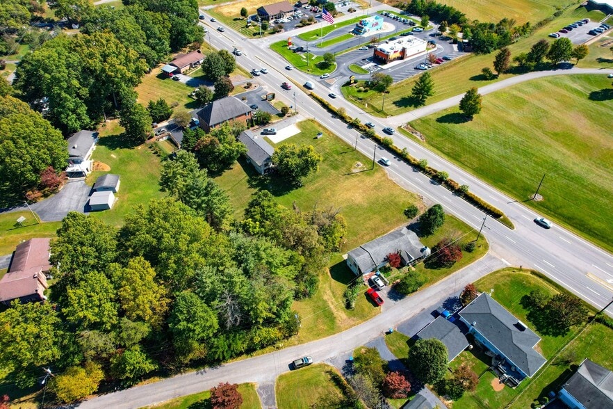 More Photos Of 1203 E Jackson Blvd, Jonesborough Office Residential For Sale