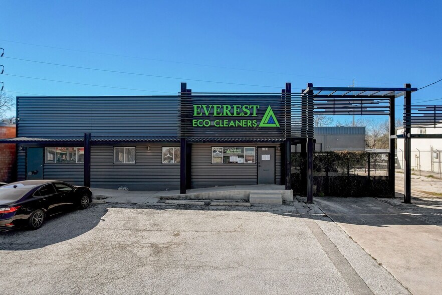 More Photos Of 4803 West Ave, San Antonio Showroom For Lease