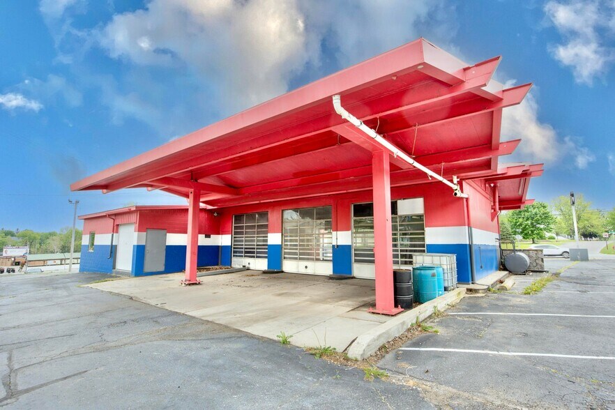 1030 Ave, Sidney, OH 45365 Retail For Lease