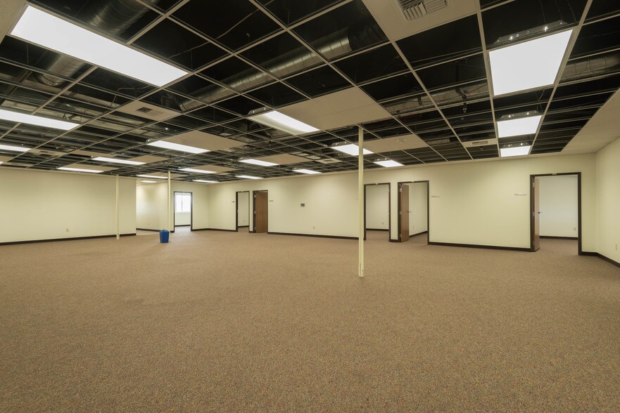 More Photos Of 1992 Saint St, Richland Flex For Sale