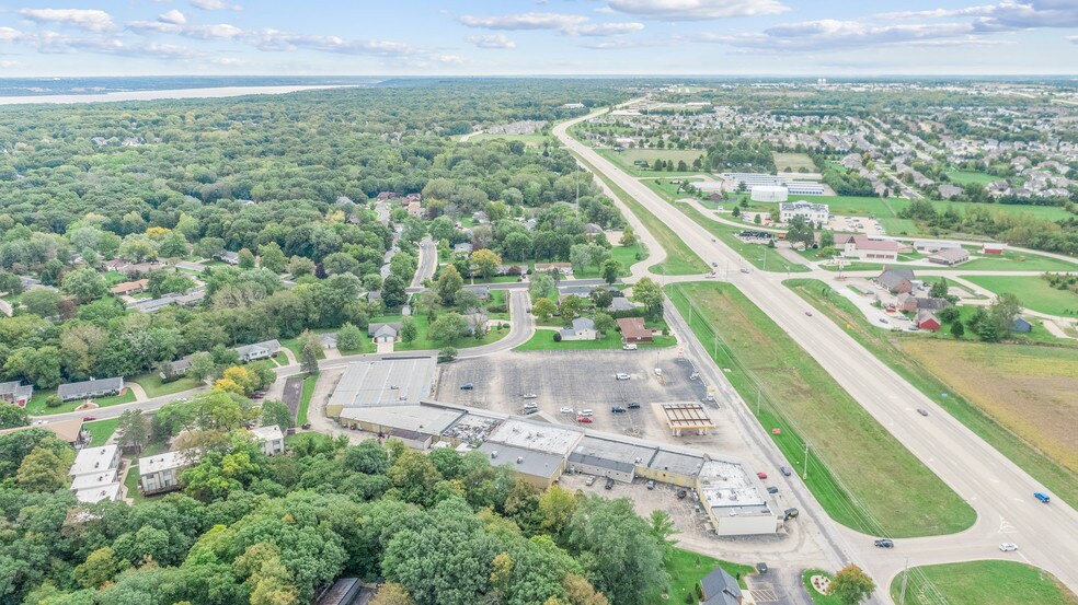 More Photos Of 12200 N Brentfield Dr, Dunlap Unknown For Lease